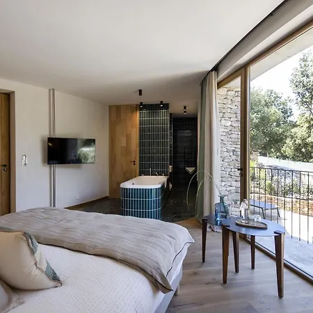 A Speranza Avec Piscine Privative Chauffee فندق