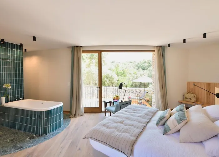 A Speranza Avec Piscine Privative Chauffee 5*