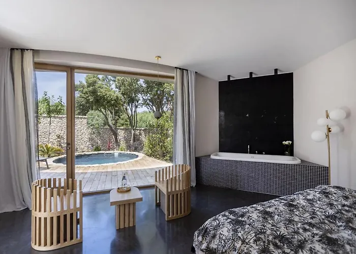 A Speranza Avec Piscine Privative Chauffee ホテル ボニファシオ