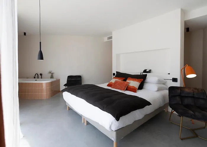 A Speranza Avec Piscine Privative Chauffee 5*